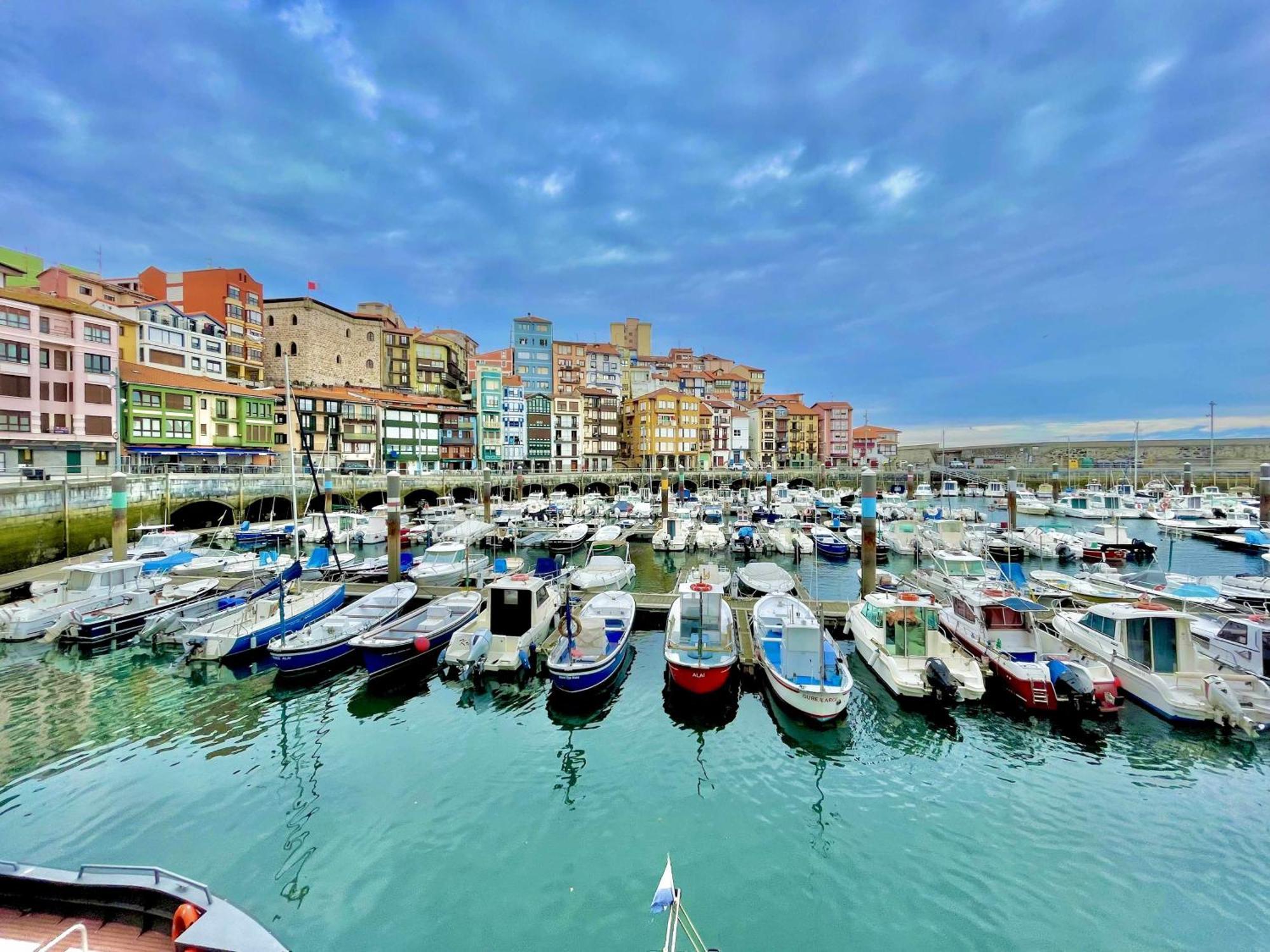 Erribera Etxea Amplio Piso Con Parking Bermeo